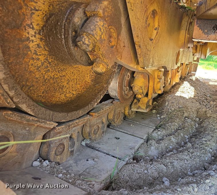 image for item DT6970 1990 Caterpillar D8N cable plow