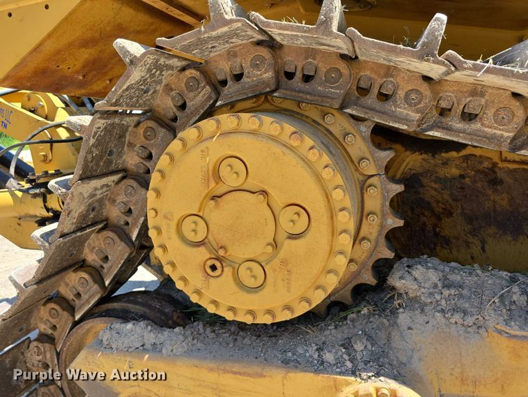 image for item DT6970 1990 Caterpillar D8N cable plow