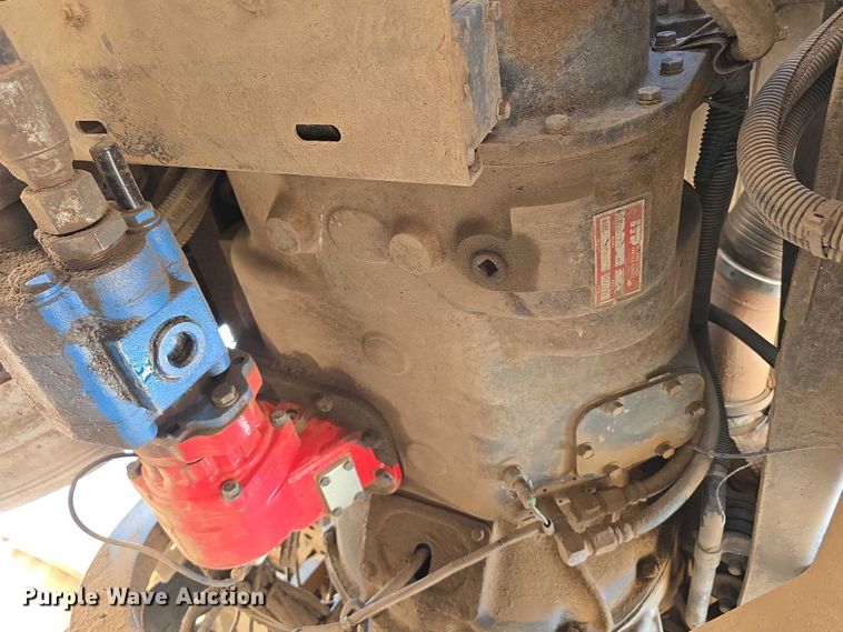 image for item DT6979 2008 Peterbilt 388 semi truck