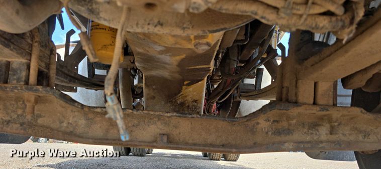 image for item DT6979 2008 Peterbilt 388 semi truck