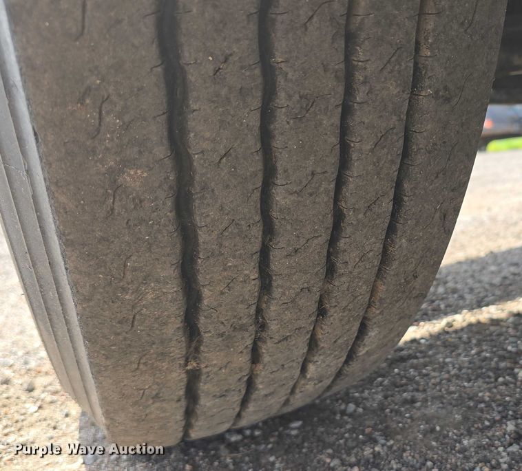 image for item DT6979 2008 Peterbilt 388 semi truck