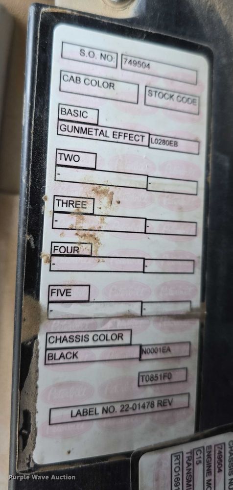 image for item DT6979 2008 Peterbilt 388 semi truck