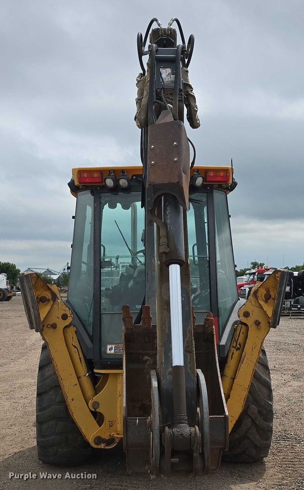 image for item DT6981 2007 John Deere 310TJ backhoe