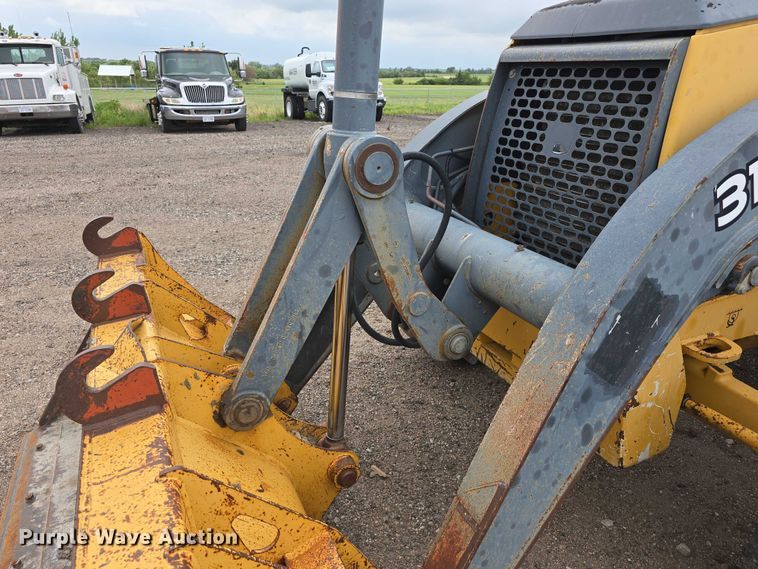 image for item DT6981 2007 John Deere 310TJ backhoe