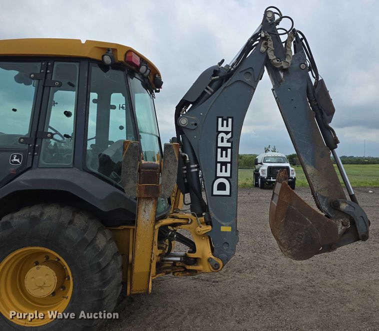 image for item DT6981 2007 John Deere 310TJ backhoe