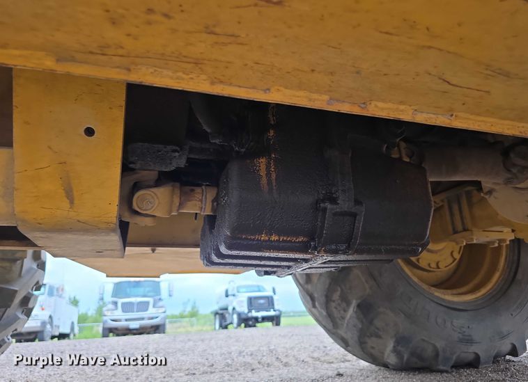 image for item DT6981 2007 John Deere 310TJ backhoe