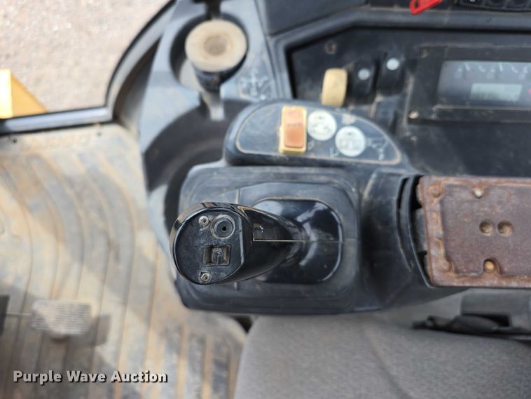 image for item DT6981 2007 John Deere 310TJ backhoe