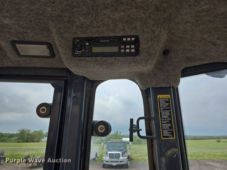 image for item DT6981 2007 John Deere 310TJ backhoe