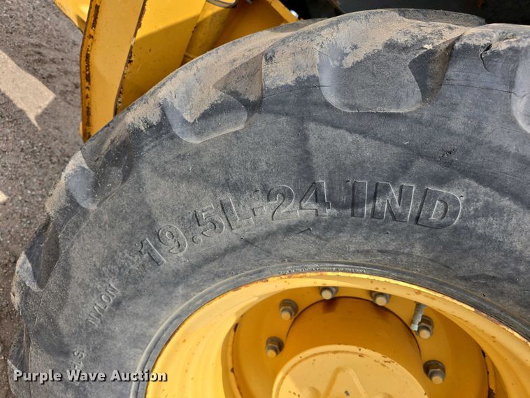 image for item DT6981 2007 John Deere 310TJ backhoe