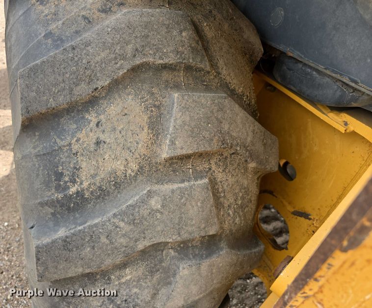 image for item DT6981 2007 John Deere 310TJ backhoe