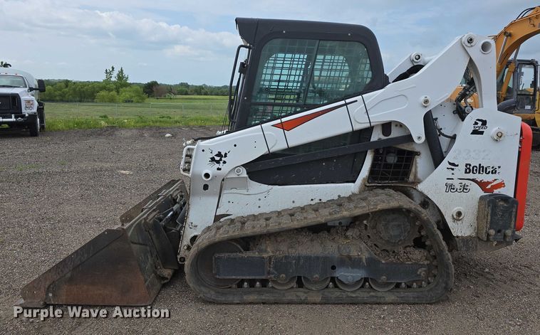 image for item DT6983 2019 Bobcat T595 tracked skid steer loader