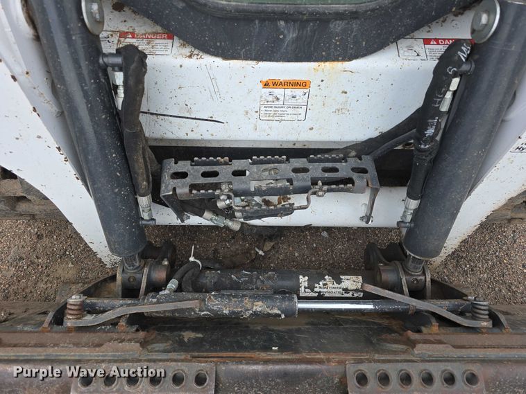 image for item DT6983 2019 Bobcat T595 tracked skid steer loader