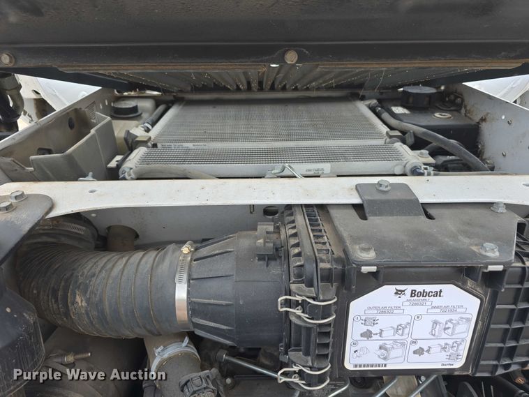 image for item DT6983 2019 Bobcat T595 tracked skid steer loader