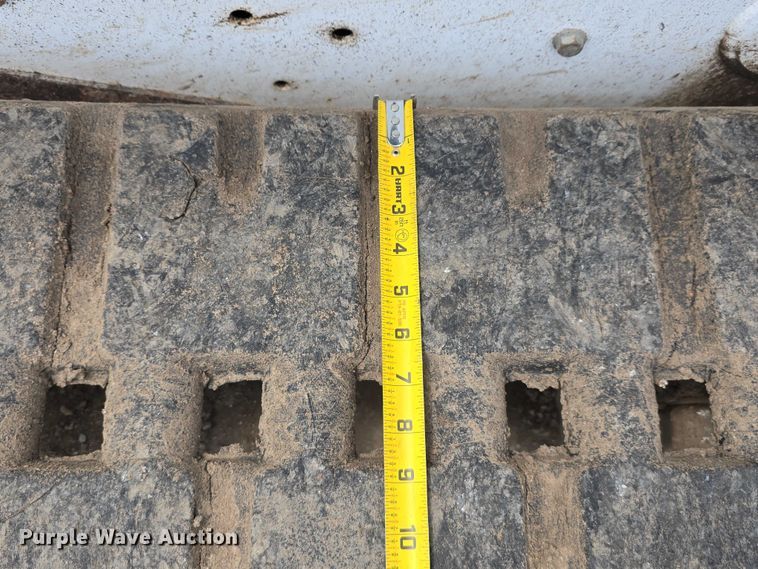 image for item DT6983 2019 Bobcat T595 tracked skid steer loader