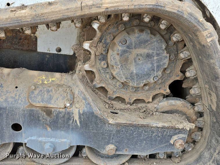 image for item DT6983 2019 Bobcat T595 tracked skid steer loader