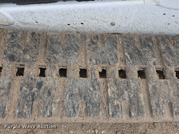 image for item DT6983 2019 Bobcat T595 tracked skid steer loader