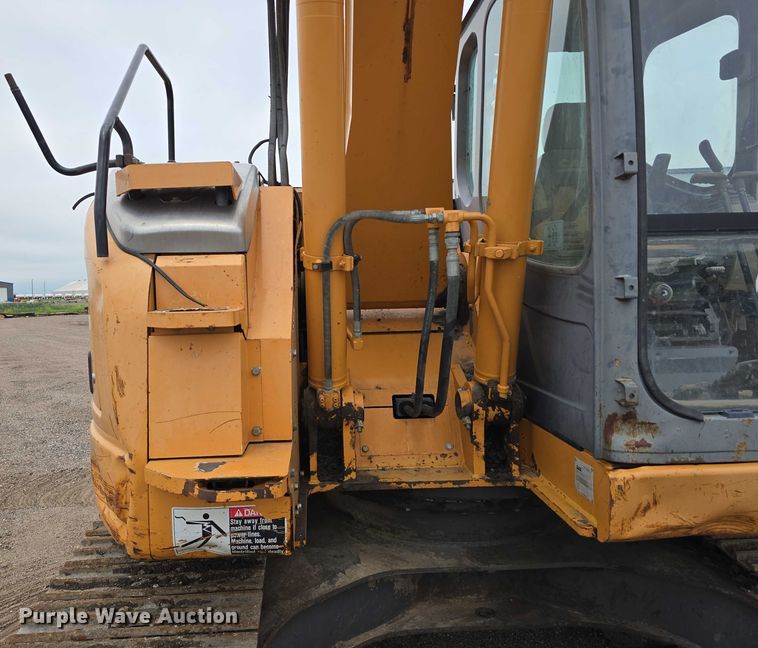 image for item DT6984 2007 Case CX135SR excavator