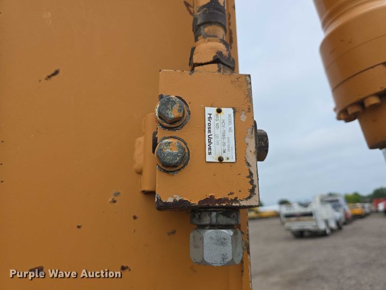 image for item DT6984 2007 Case CX135SR excavator