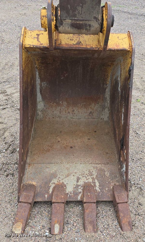 image for item DT6984 2007 Case CX135SR excavator