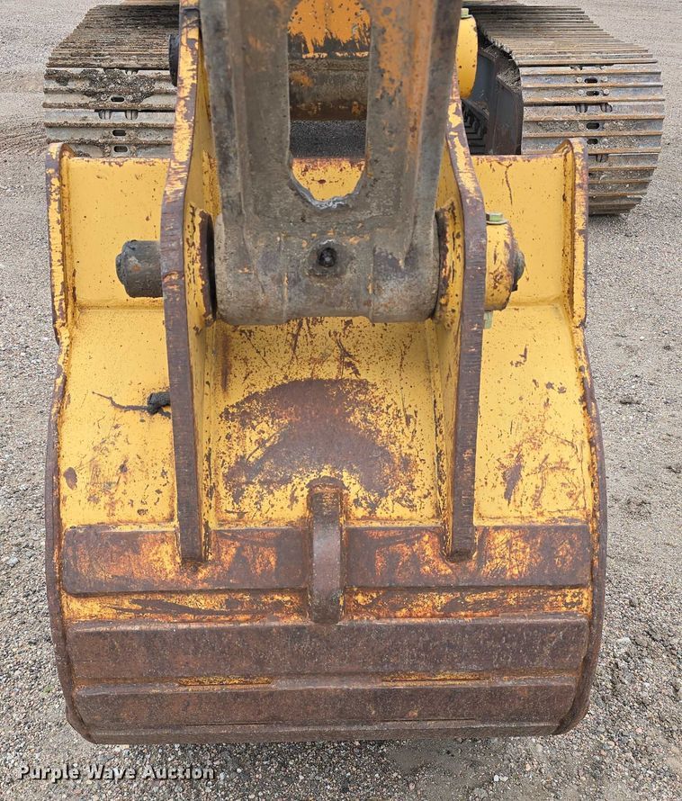 image for item DT6984 2007 Case CX135SR excavator