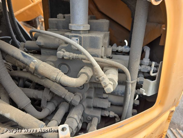 image for item DT6984 2007 Case CX135SR excavator