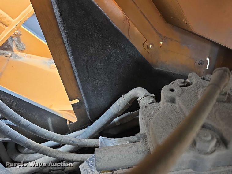 image for item DT6984 2007 Case CX135SR excavator