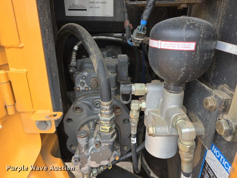 image for item DT6984 2007 Case CX135SR excavator