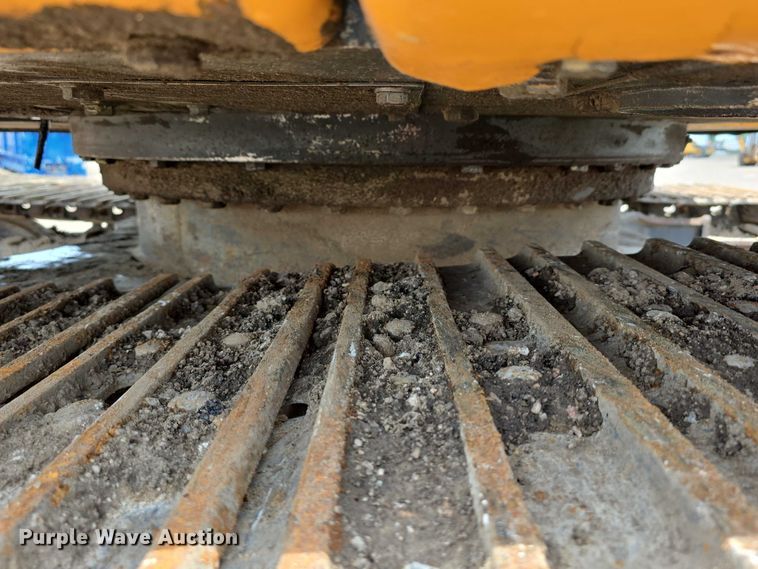 image for item DT6984 2007 Case CX135SR excavator