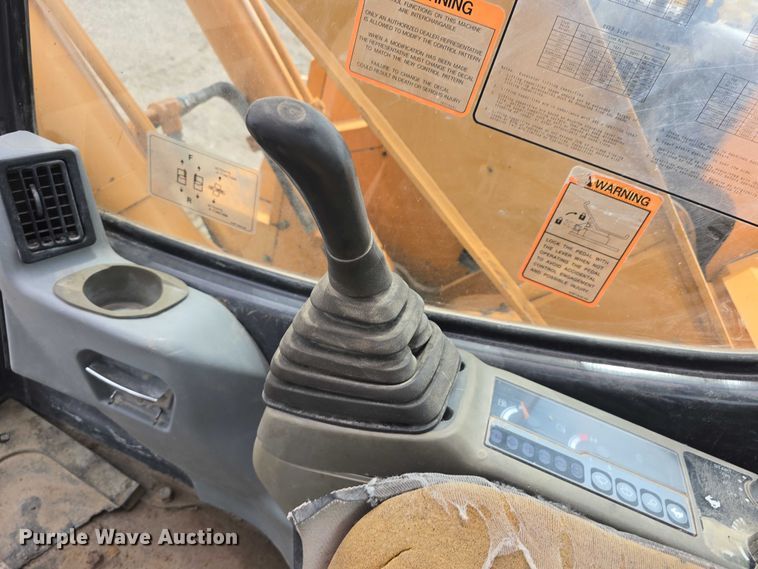 image for item DT6984 2007 Case CX135SR excavator