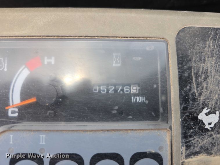 image for item DT6984 2007 Case CX135SR excavator