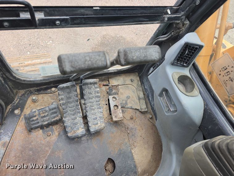 image for item DT6984 2007 Case CX135SR excavator