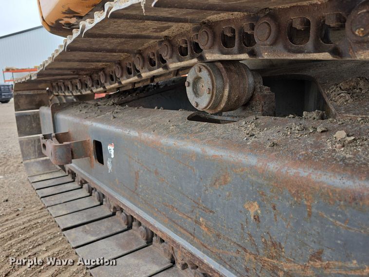 image for item DT6984 2007 Case CX135SR excavator