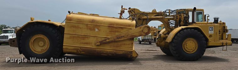 image for item DT6986 1985 Caterpillar 621B water wagon