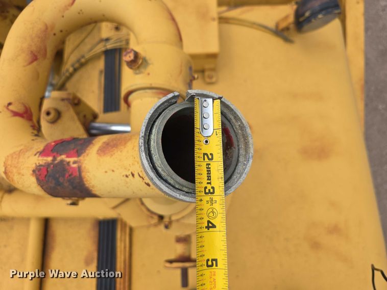 image for item DT6986 1985 Caterpillar 621B water wagon