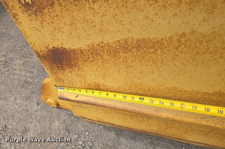 image for item DT6986 1985 Caterpillar 621B water wagon