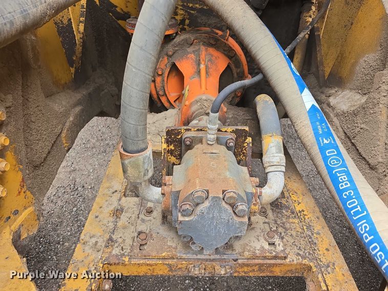 image for item DT6986 1985 Caterpillar 621B water wagon