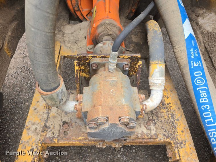 image for item DT6986 1985 Caterpillar 621B water wagon