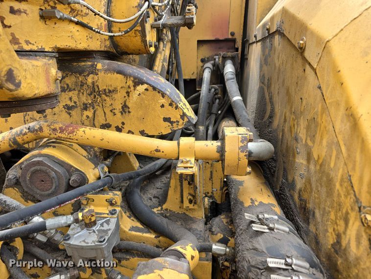 image for item DT6986 1985 Caterpillar 621B water wagon