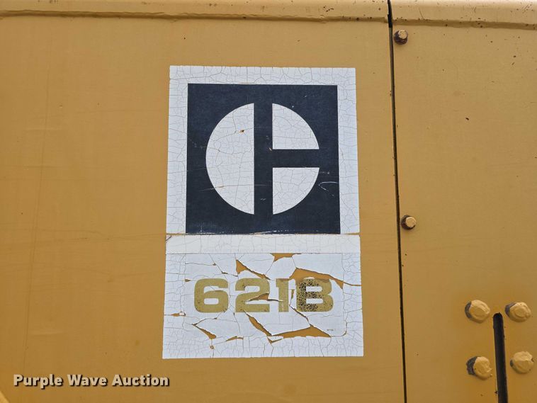 image for item DT6986 1985 Caterpillar 621B water wagon