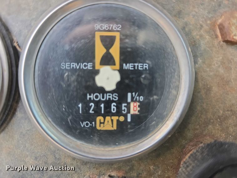 image for item DT6986 1985 Caterpillar 621B water wagon