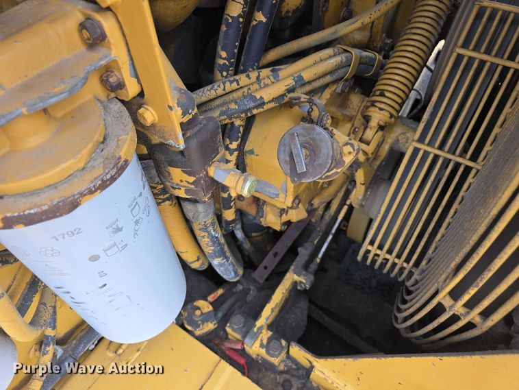 image for item DT6986 1985 Caterpillar 621B water wagon