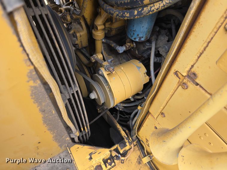 image for item DT6986 1985 Caterpillar 621B water wagon