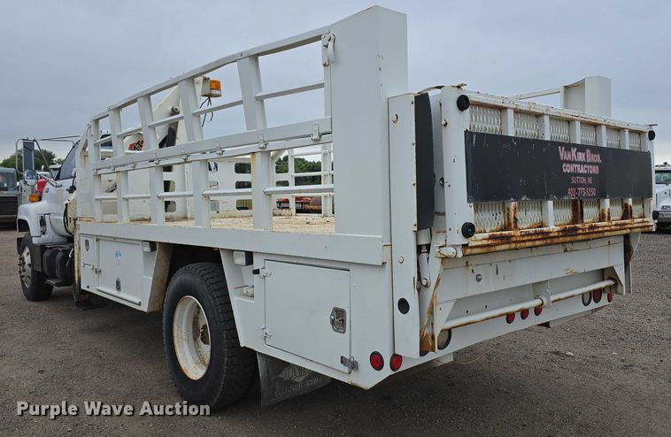 image for item DT6987 1992 GMC TopKick crane truck