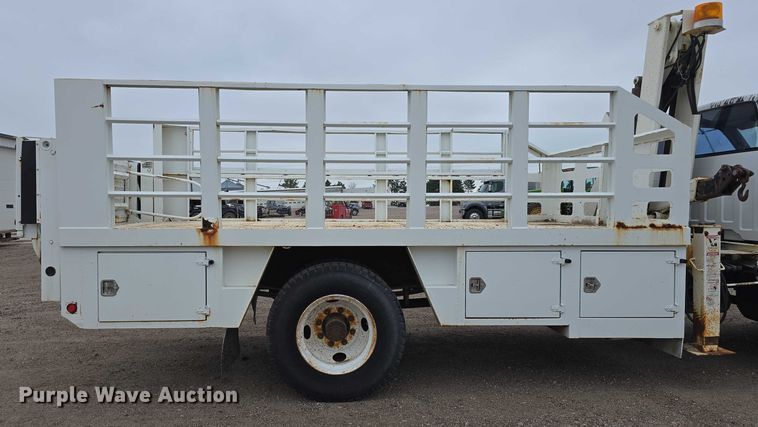 image for item DT6987 1992 GMC TopKick crane truck