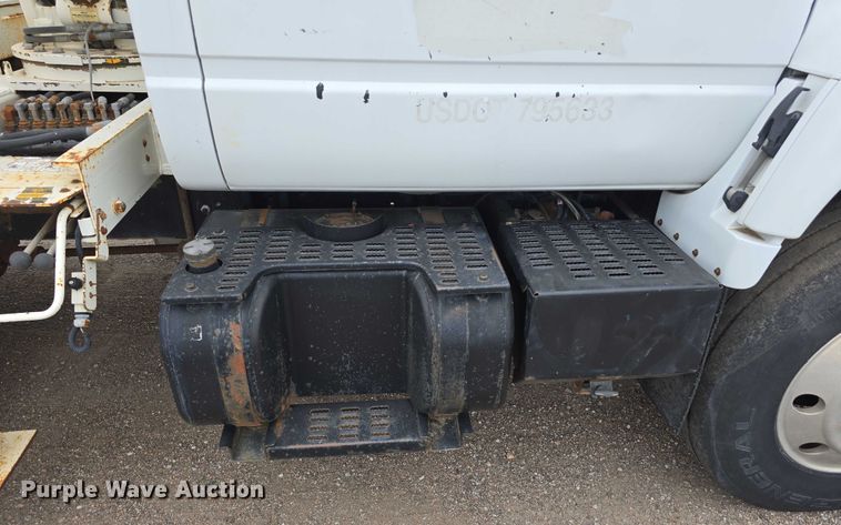 image for item DT6987 1992 GMC TopKick crane truck