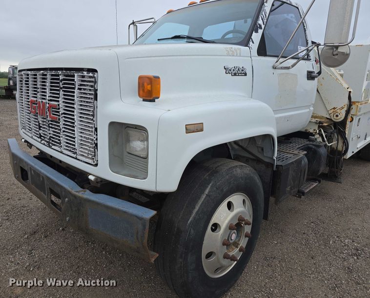 image for item DT6987 1992 GMC TopKick crane truck