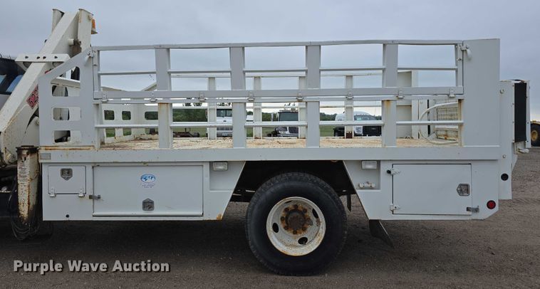 image for item DT6987 1992 GMC TopKick crane truck