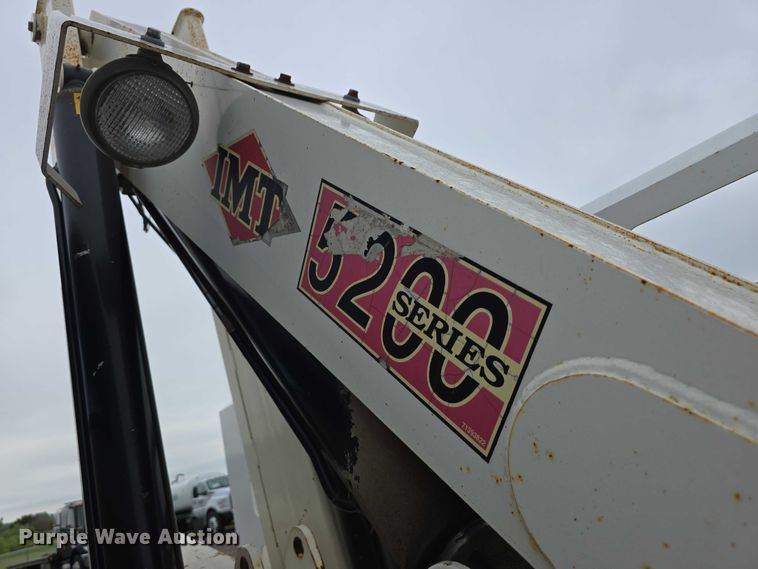 image for item DT6987 1992 GMC TopKick crane truck