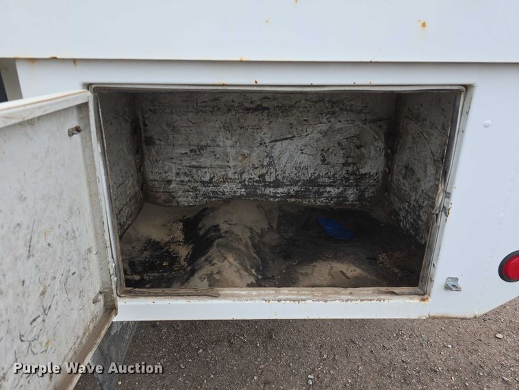 image for item DT6987 1992 GMC TopKick crane truck