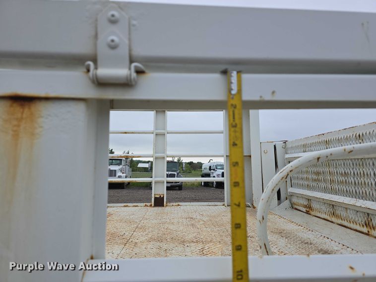 image for item DT6987 1992 GMC TopKick crane truck